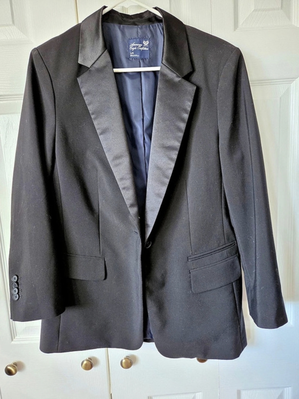 American Eagle Outfitters Women's Black Tuxedo-Style Blazer Size Large Like New.